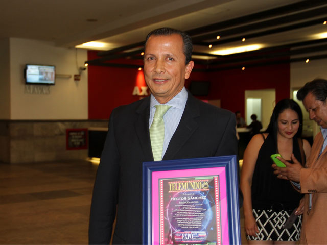 Newsline Report - Tecnologa - Expo Cine Video TV: premiaciones y corte de listn