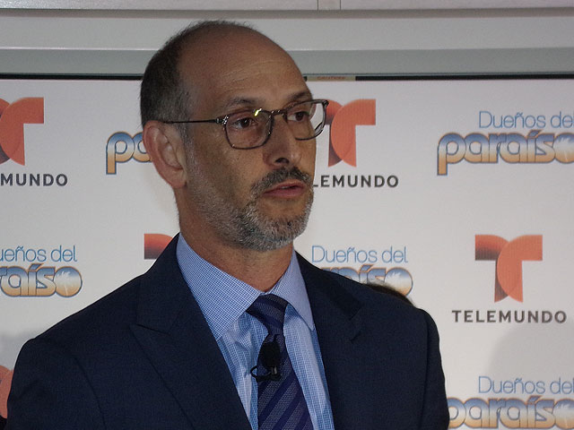 Newsline Report - Contenidos - Telemundo present 'Dueos del Paraso'