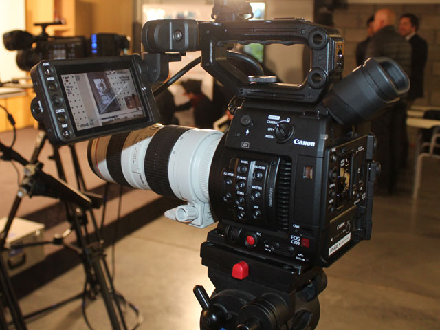 Newsline Report - Tecnologa - Cine Center y Canon presentaron la cmara EOS C700 FF en Argentina