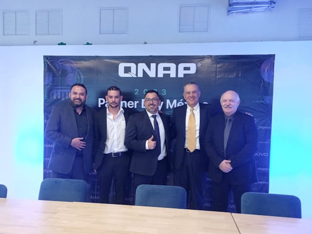 Newsline Report - Tecnologa - Seguridad en la IA, soluciones de red y la nube durante Qnap Day