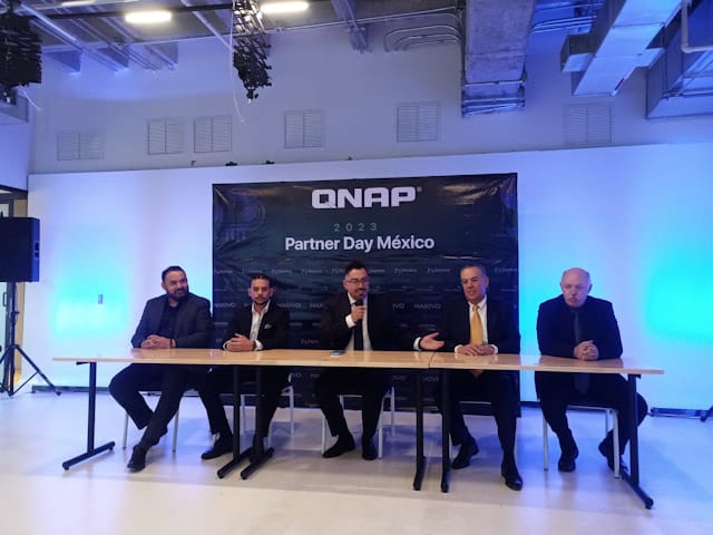 Newsline Report - Tecnologa - Seguridad en la IA, soluciones de red y la nube durante Qnap Day