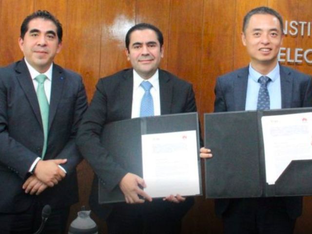 El IFT y Huawei Mxico firman convenio de colaboracin