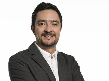 Adrin Peregrino se integra al equipo de Viacom