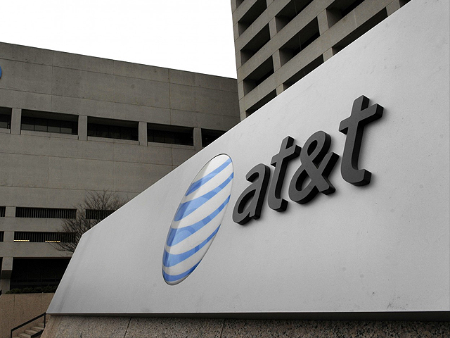 AT&T cierra acuerdo para la compra de Time Warner