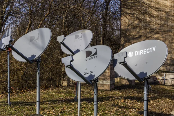 Newsline Report - Plataformas - DirecTV reduce plantilla directiva en Estados Unidos