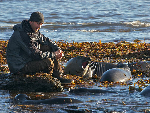 Newsline Report - Plataformas - Discovery revela los enigmas ms grandes de la naturaleza