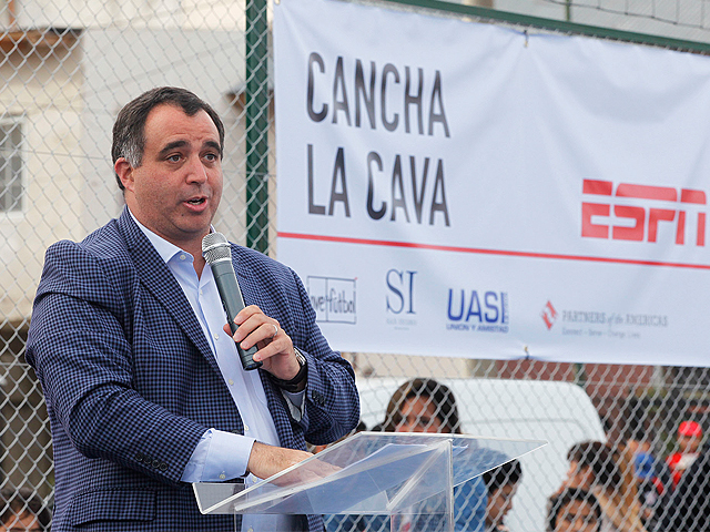 ESPN dona un centro recreativo en La Cava