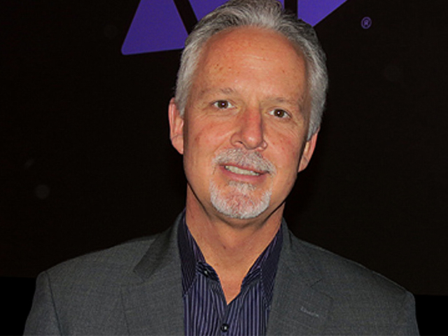 Avid despide a Louis Hernandez Jr. y designa a Jeff Rosica como nuevo CEO