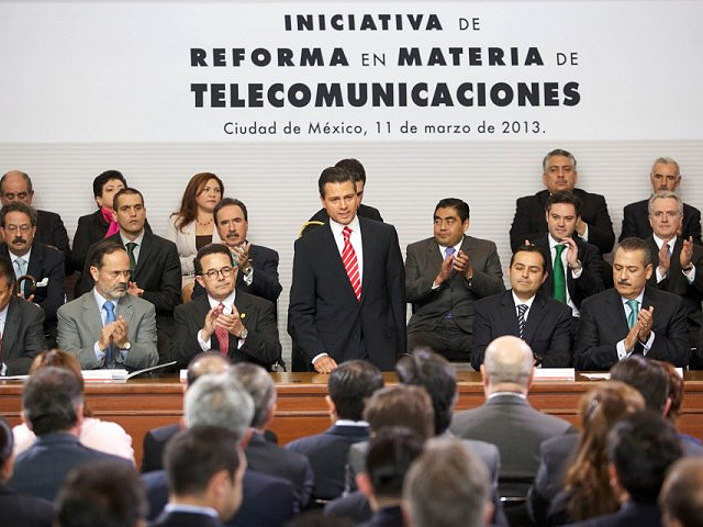 Pea Nieto enva al Senado leyes de telecom