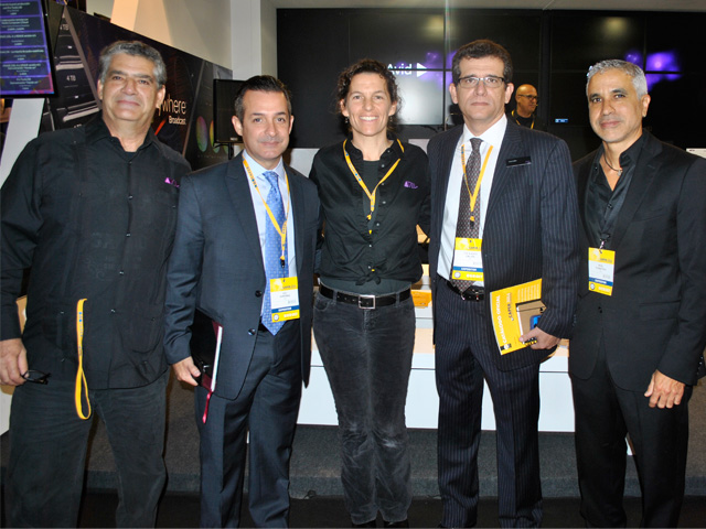 Newsline Report - Tecnologa - Presentaciones de Avid, al mejor estilo NAB