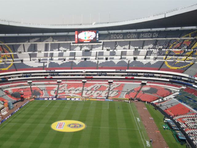 Renueva Panasonic pantallas gigantes del Estadio Azteca