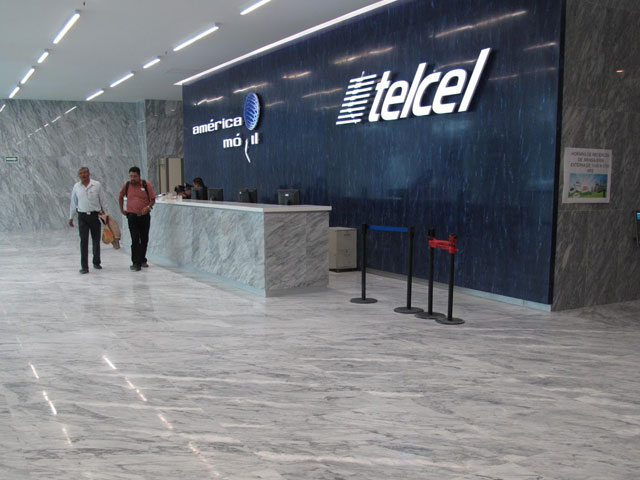 Newsline Report - Negocios - Telcel adquiere espectro radioelctrico que perteneca a Grupo MVS