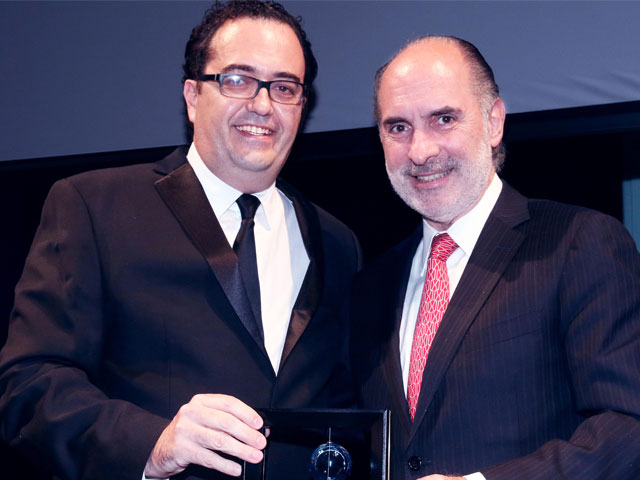 Telefe recibi el premio al Mejor Canal de TV Abierta 2015 de Latinoamrica