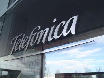 Telefnica despleg un nuevo cable submarino