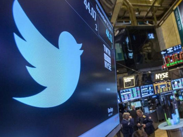 Twitter despide ejecutivos y frena contrataciones