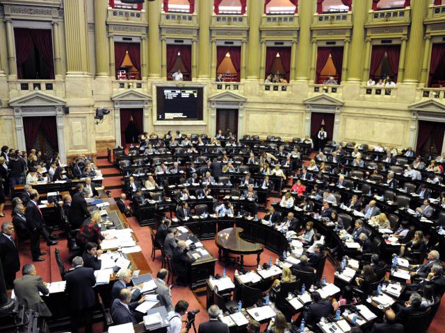 Newsline Report - Negocios - Ya es ley Argentina Digital